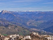 41 Vista verso la conca di Clusone in Val Seriana